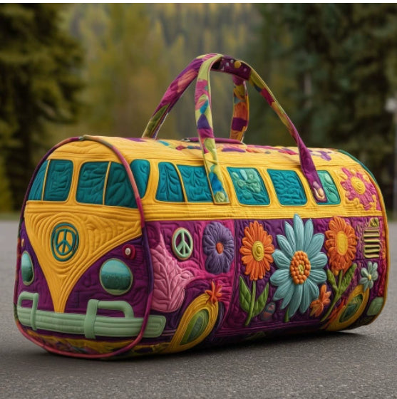 Social Buzz eSIMs 2026 quilted travel bag with embroidery, multifunctional sports and fitness design, ideal for short trips.