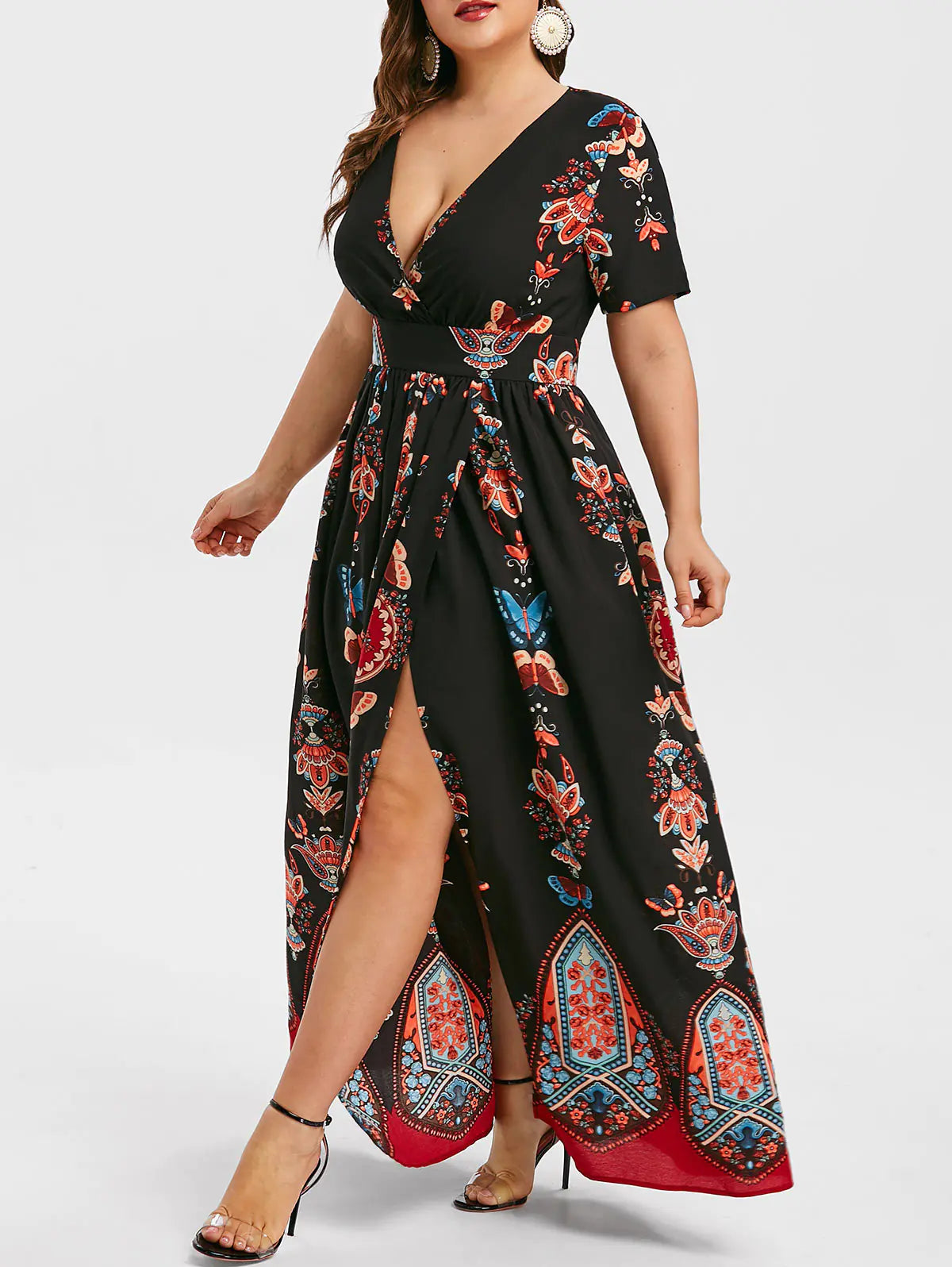 Plus size women’s v-neck dress featuring an elegant and stylish design, perfect for fashionable plus size wardrobe updates.