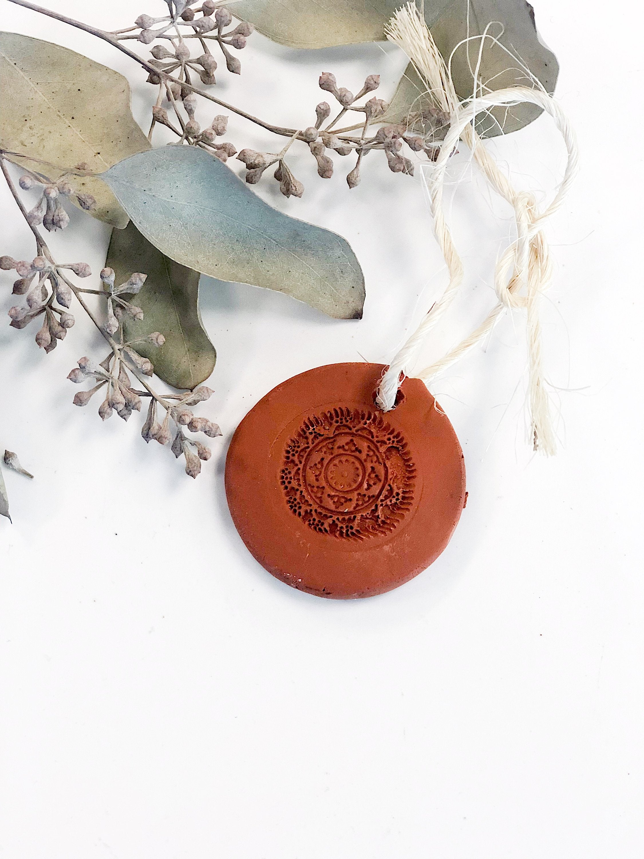 Terra Cotta Essential Oil Diffuser / Air Freshener White Smokey