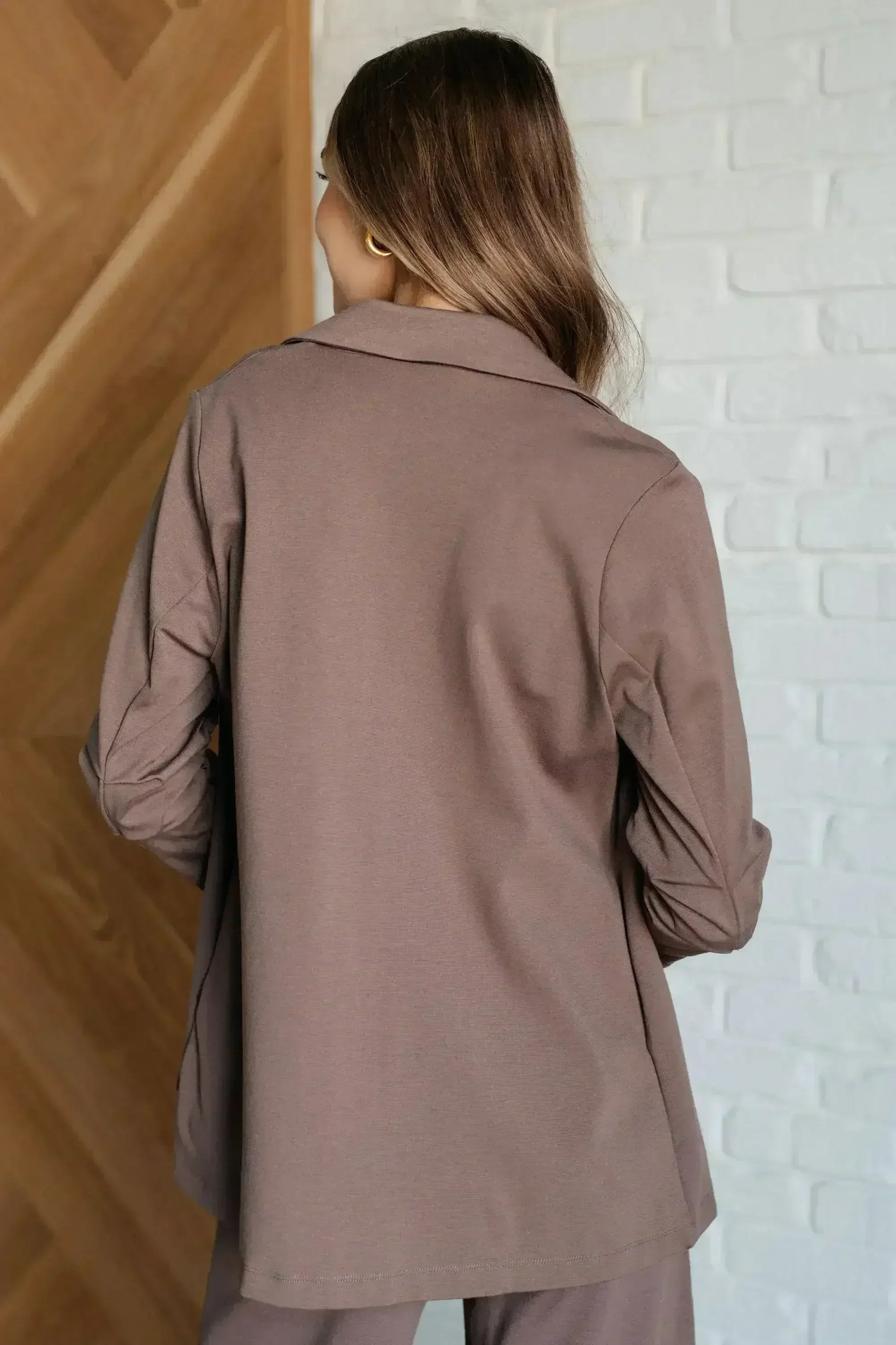 Femstylo Magic 3/4 blazer in dark mocha, women's clothing featuring tailored fit and stylish design, displayed on a hanger.