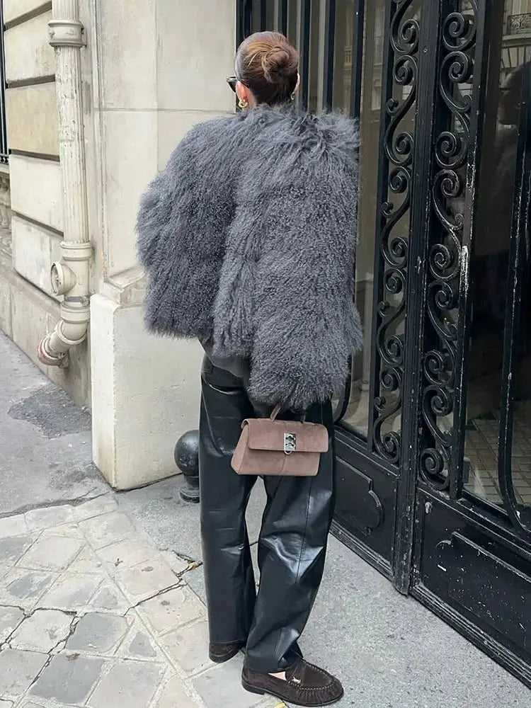 TARUXY Fashion Luxury Cropped Faux Fur Coat Women's Winter 2025 Ins Hot Fluffy Short Faux Fur Jacket Street Style Warm Outwear ZITA LA BELLE ÉLITE