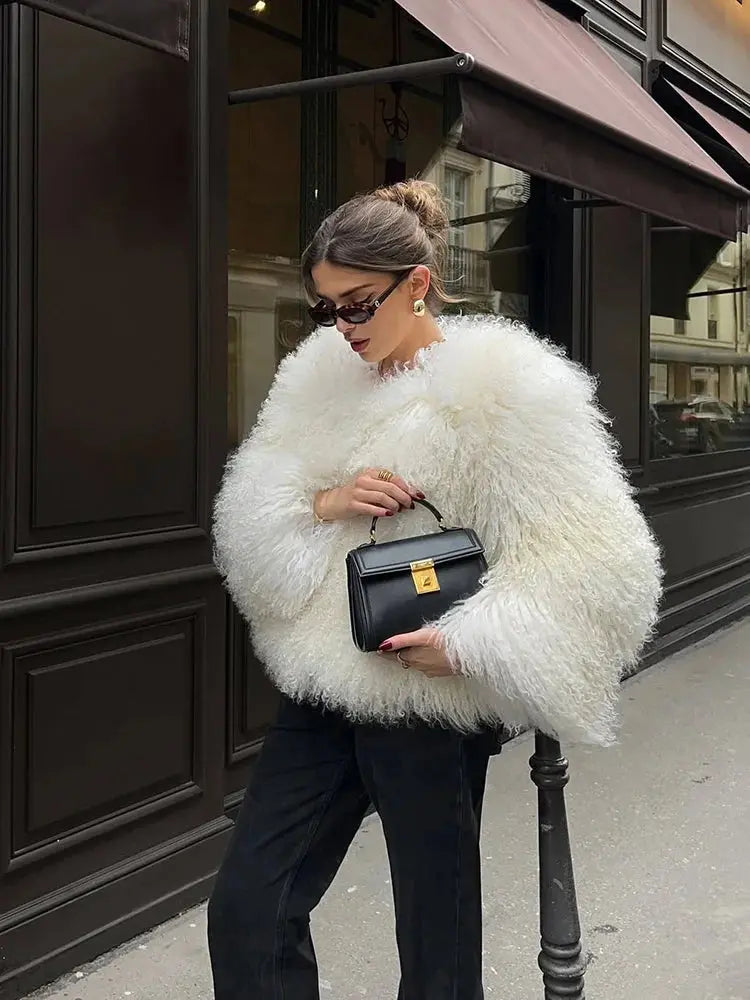 TARUXY Fashion Luxury Cropped Faux Fur Coat Women's Winter 2025 Ins Hot Fluffy Short Faux Fur Jacket Street Style Warm Outwear ZITA LA BELLE ÉLITE