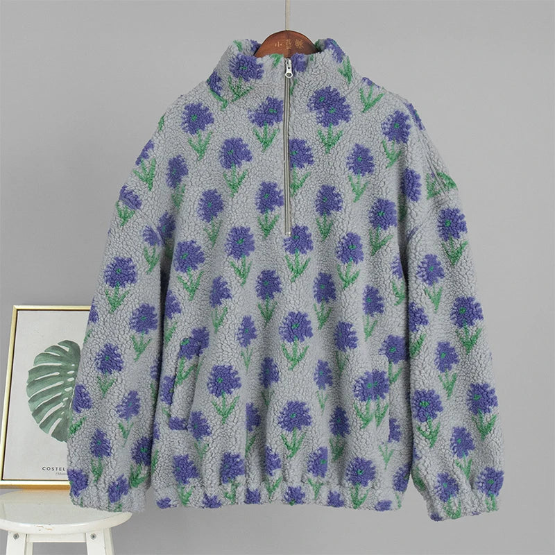 LadyShow.Fleece printing women's half-zip sweatshirt with loose turtleneck, ideal for winter leisure and casual wear.