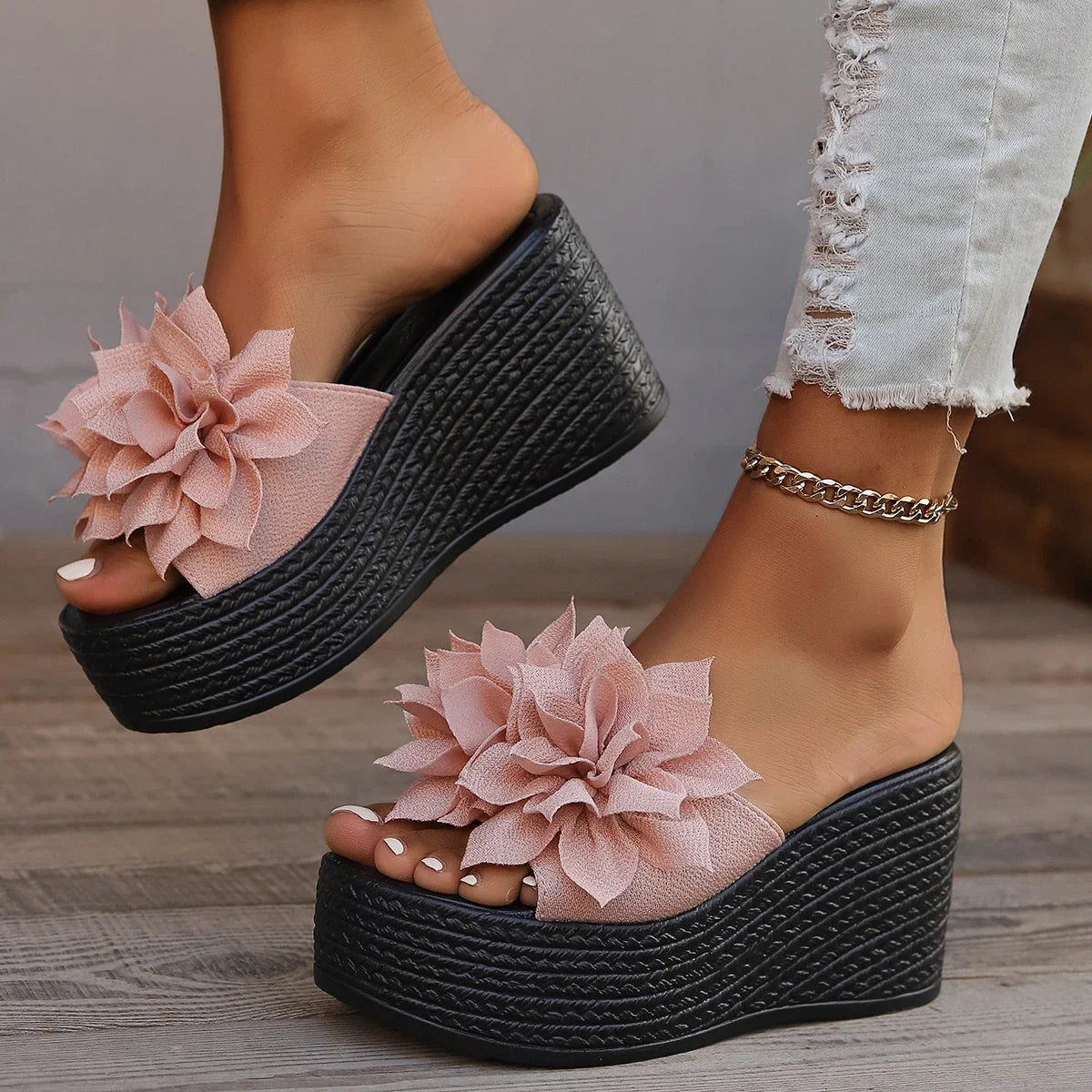 Women’s platform slippers with summer beach wedges, floral design, high heels, casual style, from LadyShow.Store.