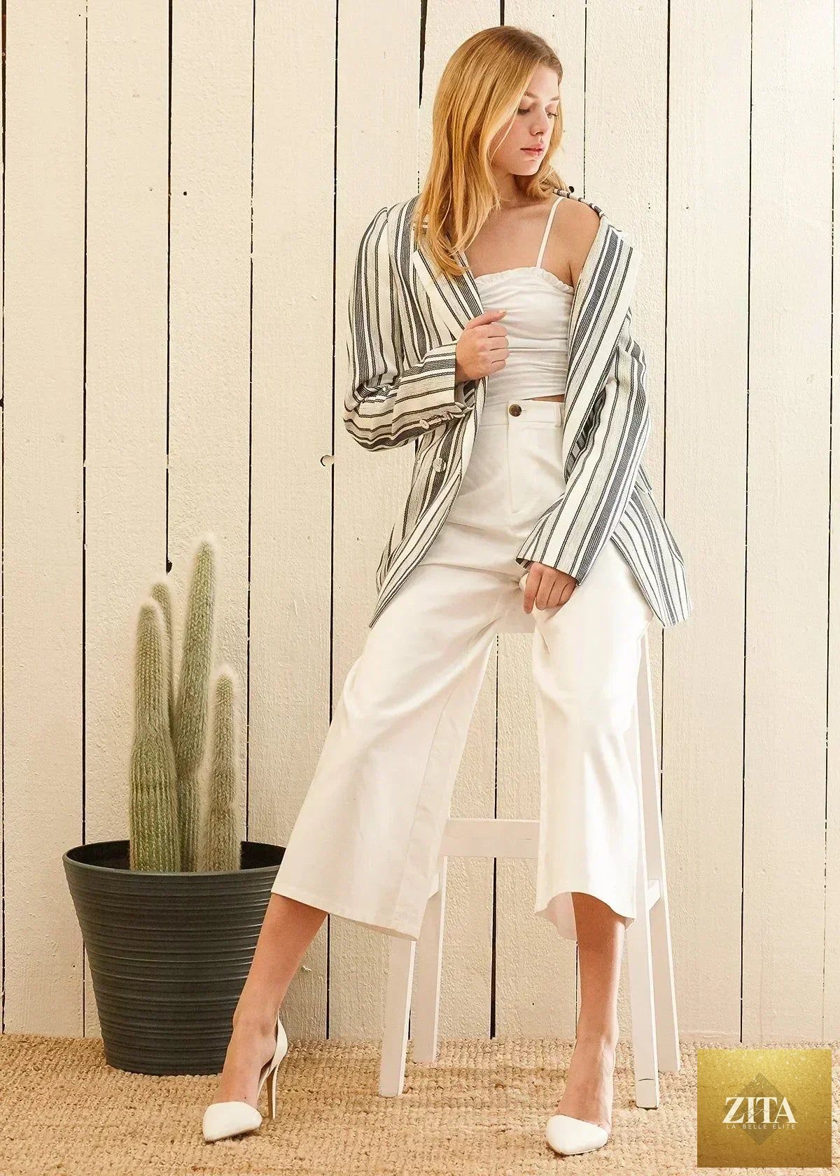 Femstylo blue and white striped blazer, double-breasted tweed jacket with tailored fit and stylish lapels.