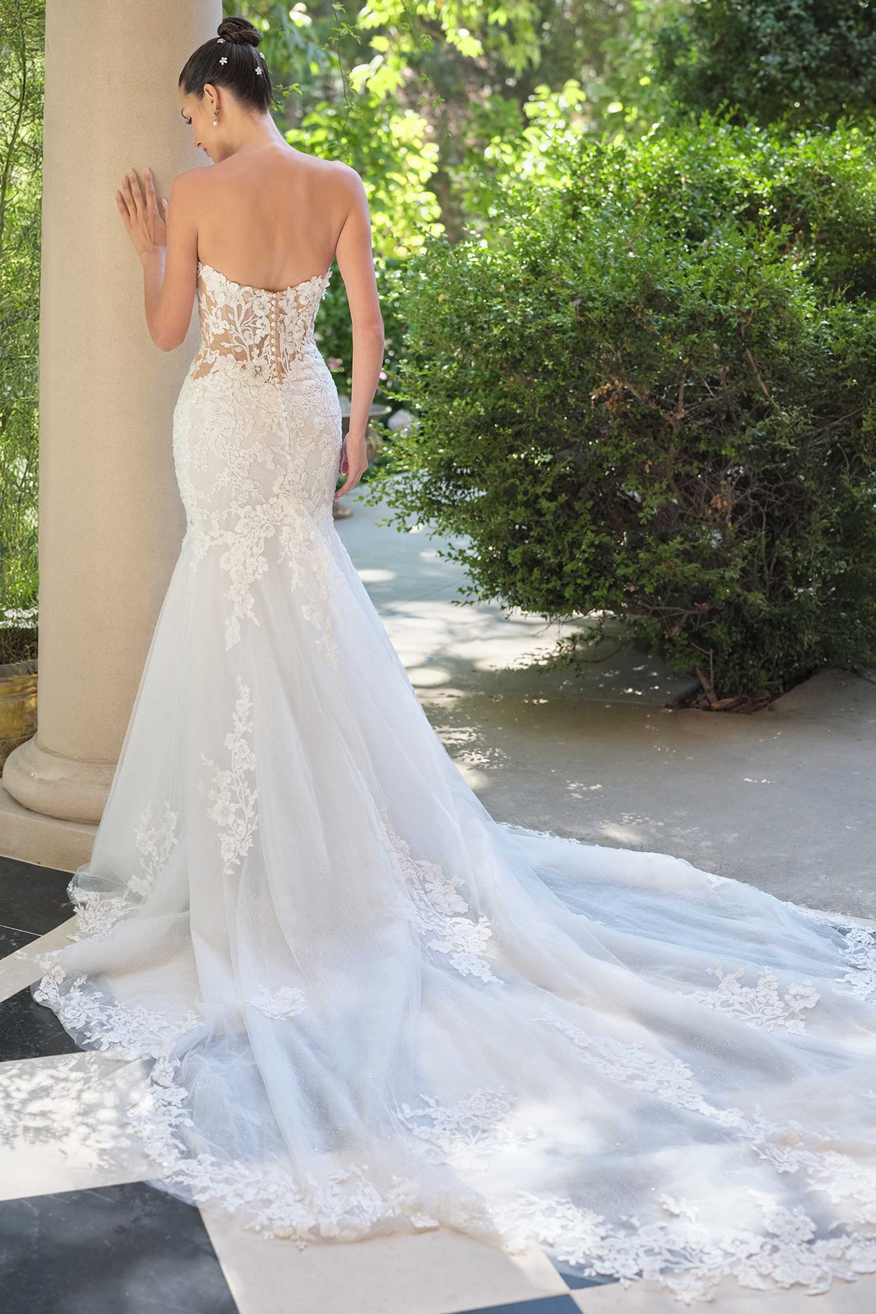 Off-white Andrea & Leo WL065 mermaid bridal gown with removable sheer lace sleeves, elegant wedding dress with fitted silhouette.