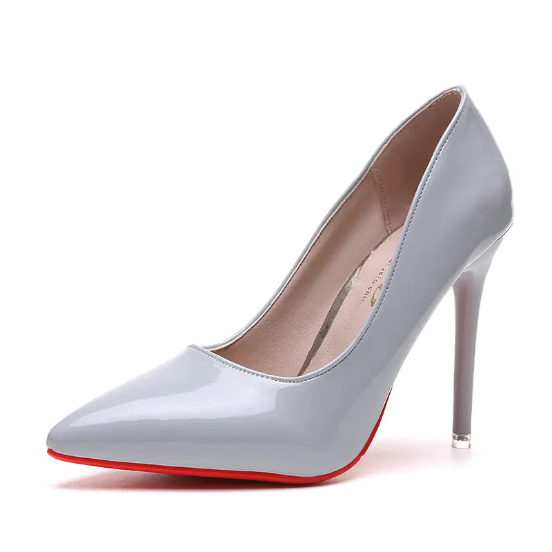 Elegant women's pointed toe high heels in black leather, stylish women's shoes by Trendy Attic Store01.