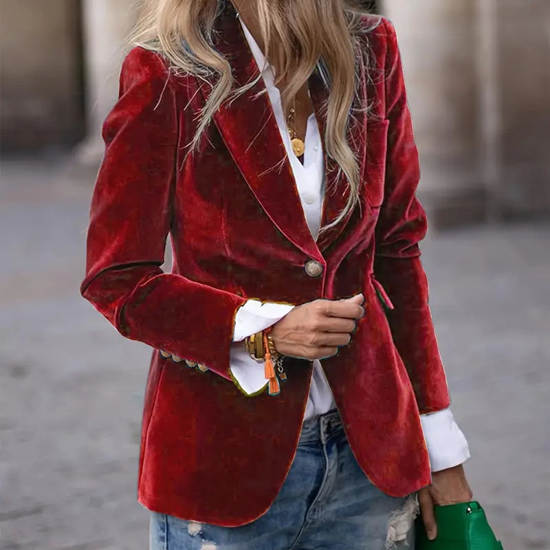 Women’s slim-fit notch-lapel blazer by FitiqueFit, casualwear style, shown in a tailored fit with lapel details and long sleeves.