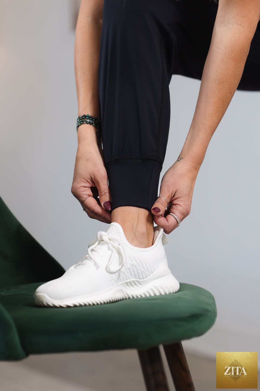 GRAVITY resilient jogger