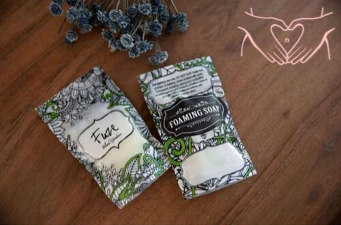 Foaming Essential Oil Hand Soap Refill Packet - Monthly Comfort Green Danae