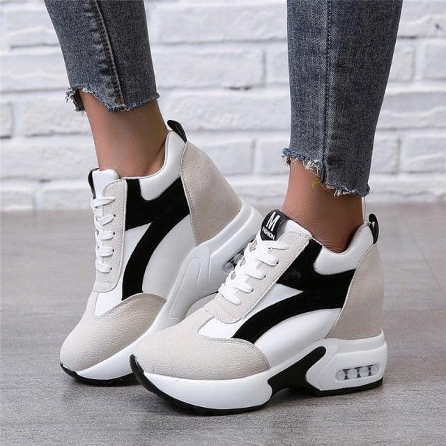 Stevvex women's high heel sneakers in red and black with air cushion sole, lace-up platform leather trainers for casual or athletic wear.