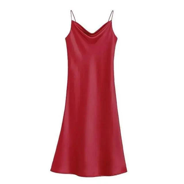Stevvex red soft short sleepwear for women with V-neck, trendy and comfortable, perfect for bridesmaids or relaxing at home.