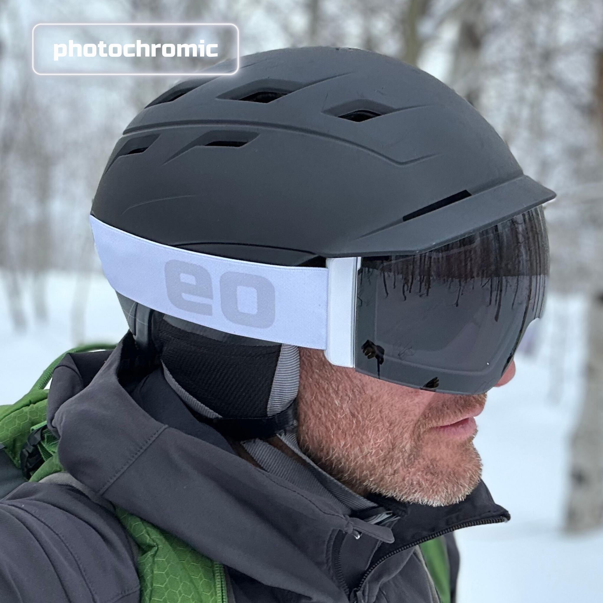 Eastern Outer MACH SCHNELL MAG photochromic ski and snowboard goggles with gray lenses, designed for versatile outdoor winter sports.