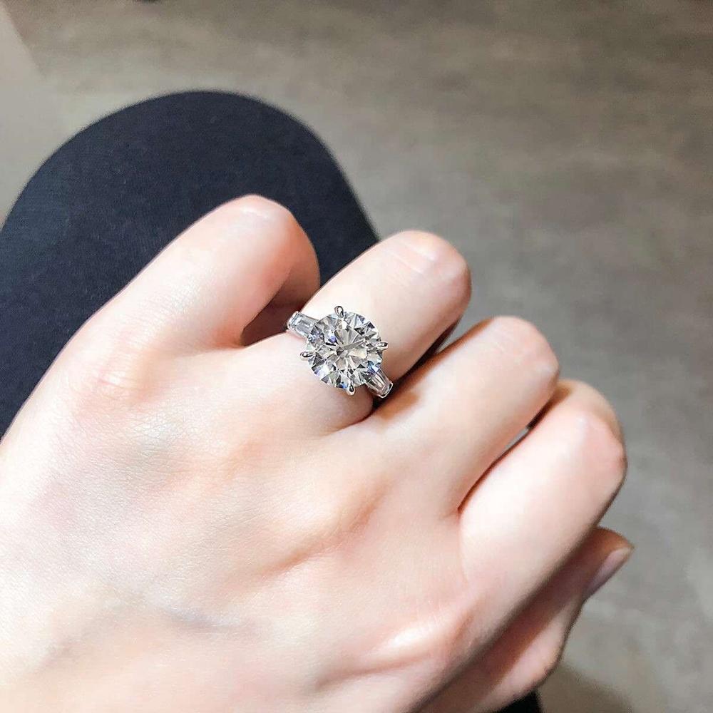Round Three stone Ring Cubic Zirconia 14K Gold Ring | Diamond Veneer. 635R600K